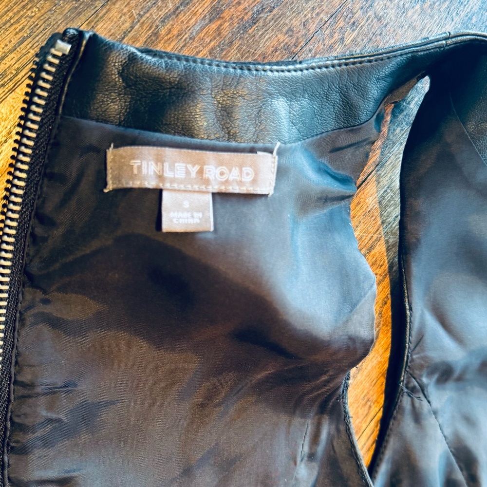 Tinly Road Black Faux Leather Peplum Top - Picture 4 of 7